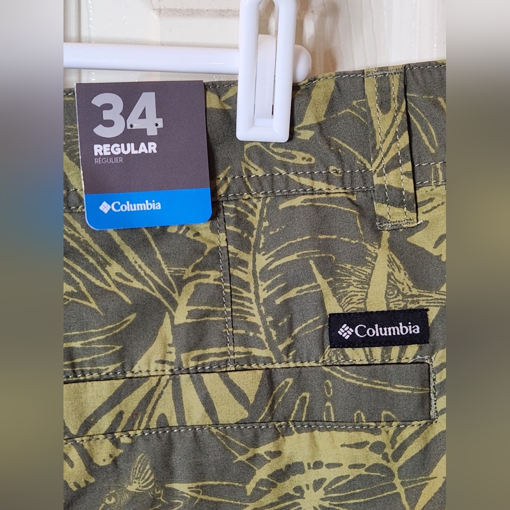 Men's Columbia Washed Out King Palm Print Olive Green Shorts. NWT. Size 34 - Picture 3 of 8